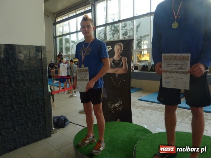 Zdjęcie w galerii na portalu naszraciborz.pl: Pływanie. Victoria z workiem medali  wiadomości z regionu