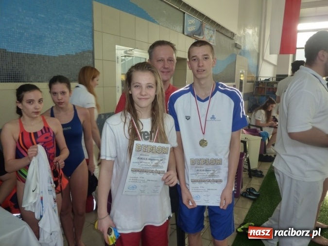Zdjęcie w galerii na portalu naszraciborz.pl: Pływanie. Victoria z workiem medali  wiadomości z regionu