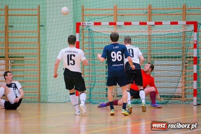 Zdjęcie w galerii na portalu naszraciborz.pl: HLPN: Emocjonujące starcie w pierwszej lidze na remis. Trzymej Ściana g&oacute;rą nad Raszczycami wiadomości z regionu