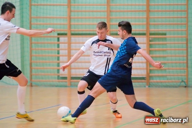 Zdjęcie w galerii na portalu naszraciborz.pl: HLPN: Emocjonujące starcie w pierwszej lidze na remis. Trzymej Ściana g&oacute;rą nad Raszczycami wiadomości z regionu