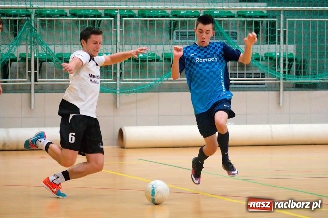 Zdjęcie w galerii na portalu naszraciborz.pl: HLPN: Emocjonujące starcie w pierwszej lidze na remis. Trzymej Ściana g&oacute;rą nad Raszczycami wiadomości z regionu