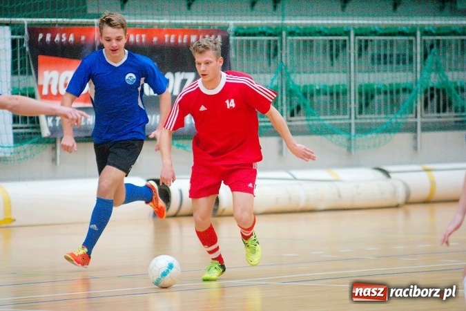 Zdjęcie w galerii na portalu naszraciborz.pl: HLPN: Emocjonujące starcie w pierwszej lidze na remis. Trzymej Ściana g&oacute;rą nad Raszczycami wiadomości z regionu