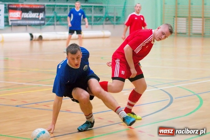 Zdjęcie w galerii na portalu naszraciborz.pl: HLPN: Emocjonujące starcie w pierwszej lidze na remis. Trzymej Ściana g&oacute;rą nad Raszczycami wiadomości z regionu