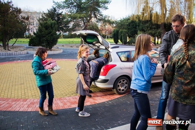Zdjęcie w galerii na portalu naszraciborz.pl: Szlachetna Paczka także w Raciborzu wiadomości z regionu