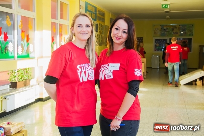 Zdjęcie w galerii na portalu naszraciborz.pl: Szlachetna Paczka także w Raciborzu wiadomości z regionu
