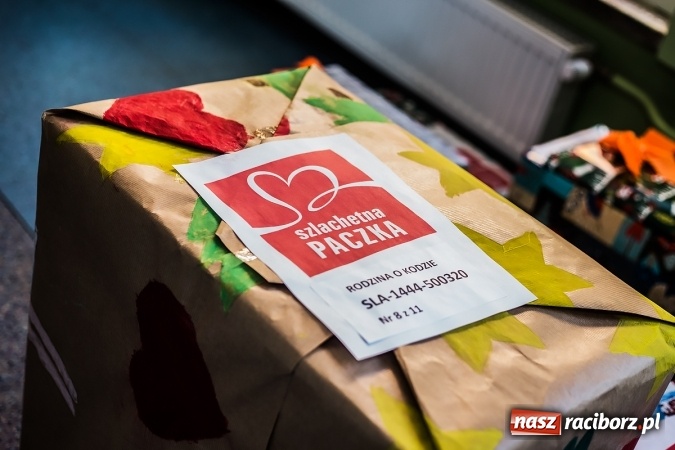 Zdjęcie w galerii na portalu naszraciborz.pl: Szlachetna Paczka także w Raciborzu wiadomości z regionu