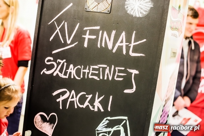 Zdjęcie w galerii na portalu naszraciborz.pl: Szlachetna Paczka także w Raciborzu wiadomości z regionu