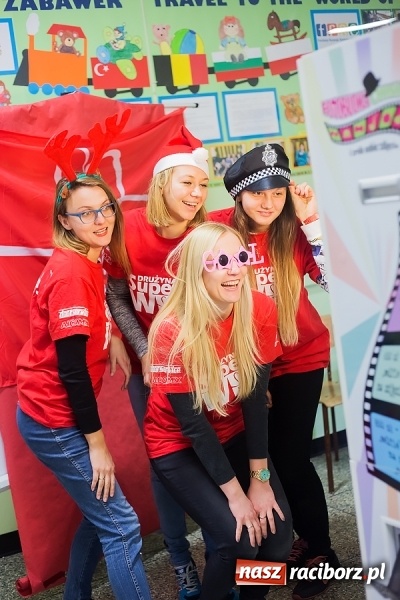 Zdjęcie w galerii na portalu naszraciborz.pl: Szlachetna Paczka także w Raciborzu wiadomości z regionu