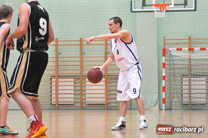 Zdjęcie w galerii na portalu naszraciborz.pl: Wysokie zwycięstwo koszykarzy Ofensywy wiadomości z regionu