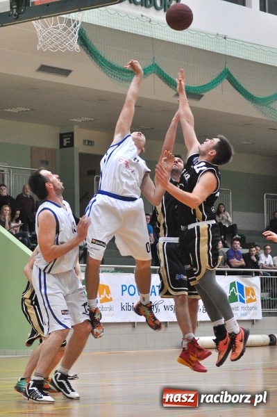 Zdjęcie w galerii na portalu naszraciborz.pl: Wysokie zwycięstwo koszykarzy Ofensywy wiadomości z regionu