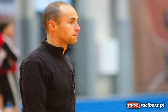 Zdjęcie w galerii na portalu naszraciborz.pl: Byli gracze Ekstraklasy wygrali turniej siatkonogi. Strażacy z Wodzisławia drudzy wiadomości z regionu