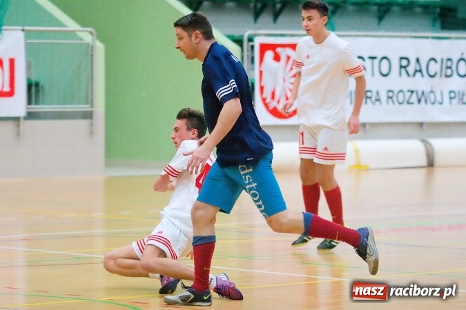 Zdjęcie w galerii na portalu naszraciborz.pl: Galaktyczni rozbili Dzikich Chłopców. Remis w meczu PRD Dream Team z Covebo wiadomości z regionu