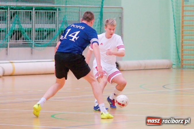 Zdjęcie w galerii na portalu naszraciborz.pl: Galaktyczni rozbili Dzikich Chłopców. Remis w meczu PRD Dream Team z Covebo wiadomości z regionu