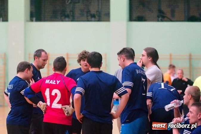 Zdjęcie w galerii na portalu naszraciborz.pl: Galaktyczni rozbili Dzikich Chłopców. Remis w meczu PRD Dream Team z Covebo wiadomości z regionu