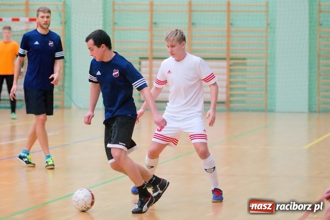 Zdjęcie w galerii na portalu naszraciborz.pl: Galaktyczni rozbili Dzikich Chłopców. Remis w meczu PRD Dream Team z Covebo wiadomości z regionu