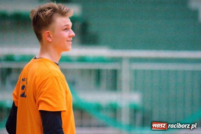 Zdjęcie w galerii na portalu naszraciborz.pl: Galaktyczni rozbili Dzikich Chłopców. Remis w meczu PRD Dream Team z Covebo wiadomości z regionu