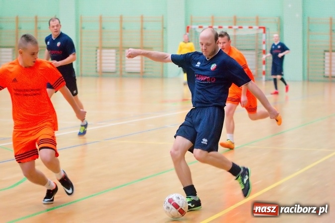 Zdjęcie w galerii na portalu naszraciborz.pl: Galaktyczni rozbili Dzikich Chłopców. Remis w meczu PRD Dream Team z Covebo wiadomości z regionu