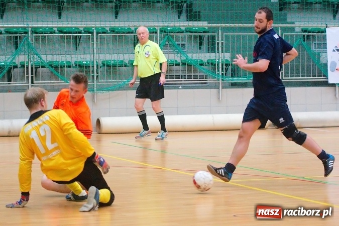 Zdjęcie w galerii na portalu naszraciborz.pl: Galaktyczni rozbili Dzikich Chłopców. Remis w meczu PRD Dream Team z Covebo wiadomości z regionu