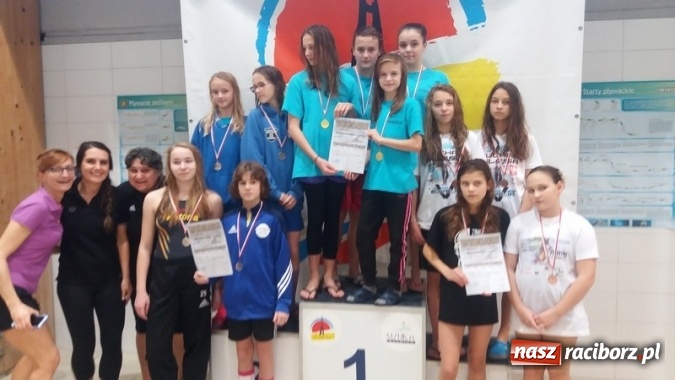 Zdjęcie w galerii na portalu naszraciborz.pl: Pływanie. Dobry start 11-latków z Raciborza wiadomości z regionu