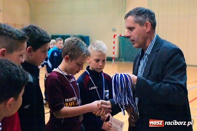 Zdjęcie w galerii na portalu naszraciborz.pl: Turniej w Rudniku za nami. Puchar pojechał do Opola. Raciborska Unia na podium wiadomości z regionu