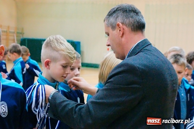 Zdjęcie w galerii na portalu naszraciborz.pl: Turniej w Rudniku za nami. Puchar pojechał do Opola. Raciborska Unia na podium wiadomości z regionu