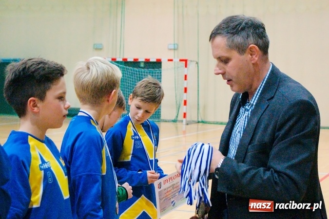 Zdjęcie w galerii na portalu naszraciborz.pl: Turniej w Rudniku za nami. Puchar pojechał do Opola. Raciborska Unia na podium wiadomości z regionu