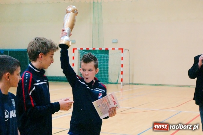Zdjęcie w galerii na portalu naszraciborz.pl: Turniej w Rudniku za nami. Puchar pojechał do Opola. Raciborska Unia na podium wiadomości z regionu