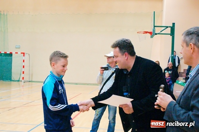 Zdjęcie w galerii na portalu naszraciborz.pl: Turniej w Rudniku za nami. Puchar pojechał do Opola. Raciborska Unia na podium wiadomości z regionu