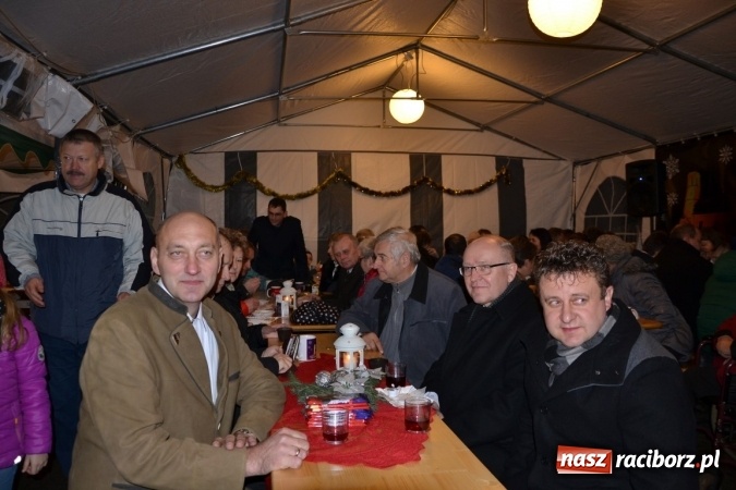 Zdjęcie w galerii na portalu naszraciborz.pl: Krzyżanowice: wesoło i rodzinnie na Weihnachtsfest wiadomości z regionu