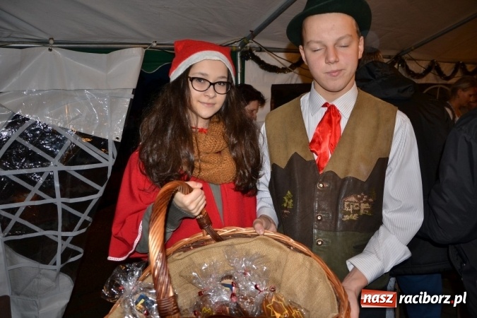 Zdjęcie w galerii na portalu naszraciborz.pl: Krzyżanowice: wesoło i rodzinnie na Weihnachtsfest wiadomości z regionu