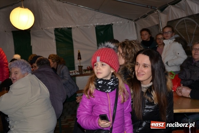 Zdjęcie w galerii na portalu naszraciborz.pl: Krzyżanowice: wesoło i rodzinnie na Weihnachtsfest wiadomości z regionu