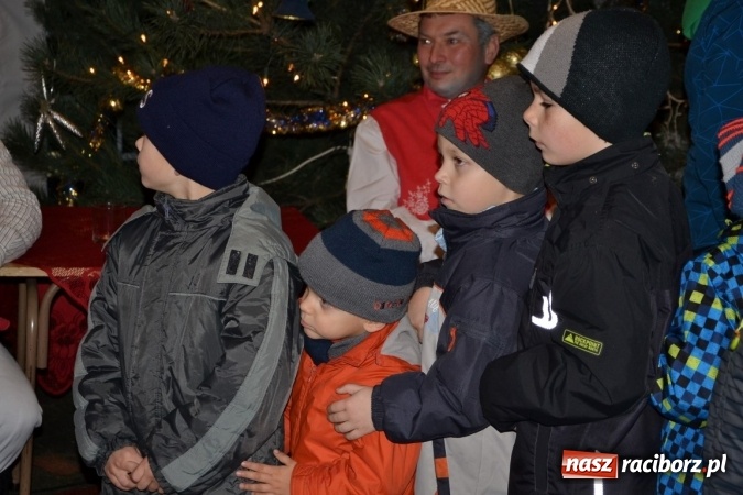 Zdjęcie w galerii na portalu naszraciborz.pl: Krzyżanowice: wesoło i rodzinnie na Weihnachtsfest wiadomości z regionu