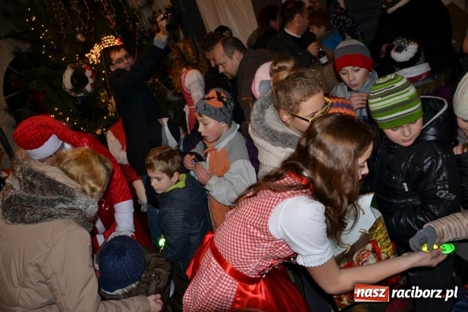 Zdjęcie w galerii na portalu naszraciborz.pl: Krzyżanowice: wesoło i rodzinnie na Weihnachtsfest wiadomości z regionu