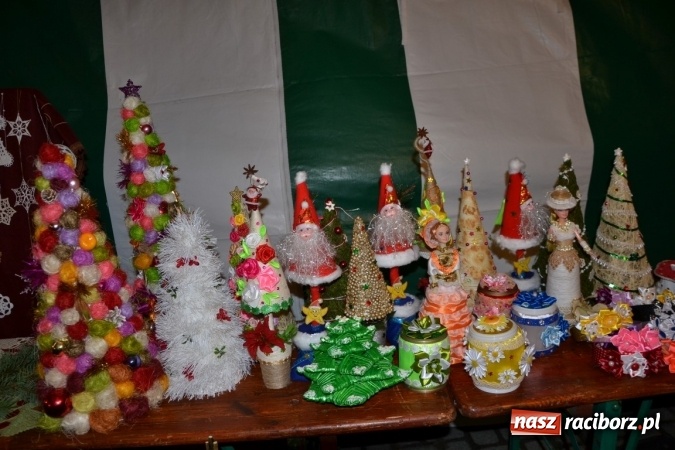 Zdjęcie w galerii na portalu naszraciborz.pl: Krzyżanowice: wesoło i rodzinnie na Weihnachtsfest wiadomości z regionu