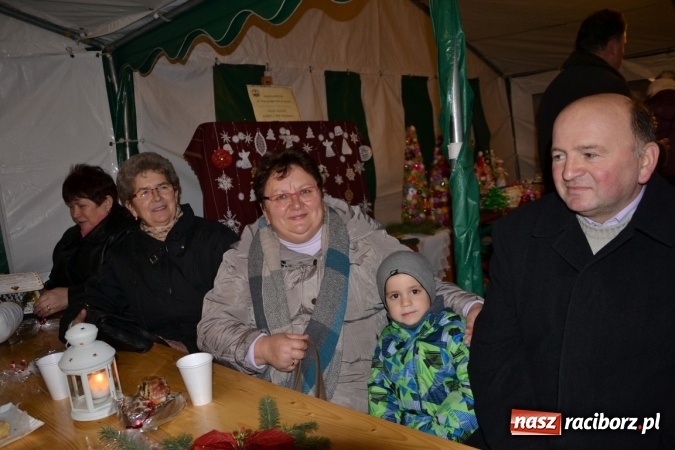 Zdjęcie w galerii na portalu naszraciborz.pl: Krzyżanowice: wesoło i rodzinnie na Weihnachtsfest wiadomości z regionu