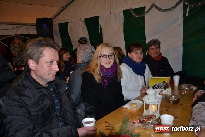 Zdjęcie w galerii na portalu naszraciborz.pl: Krzyżanowice: wesoło i rodzinnie na Weihnachtsfest wiadomości z regionu