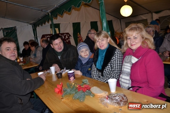 Zdjęcie w galerii na portalu naszraciborz.pl: Krzyżanowice: wesoło i rodzinnie na Weihnachtsfest wiadomości z regionu