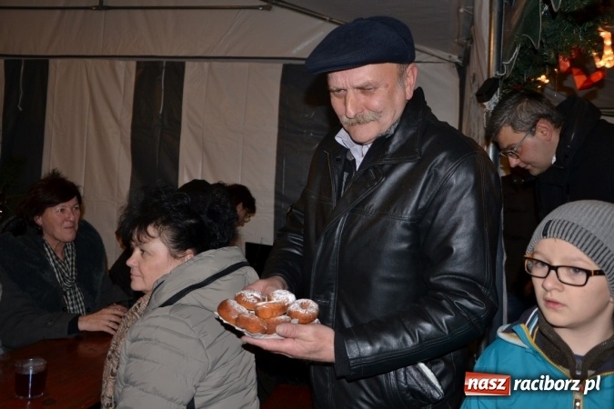 Zdjęcie w galerii na portalu naszraciborz.pl: Krzyżanowice: wesoło i rodzinnie na Weihnachtsfest wiadomości z regionu
