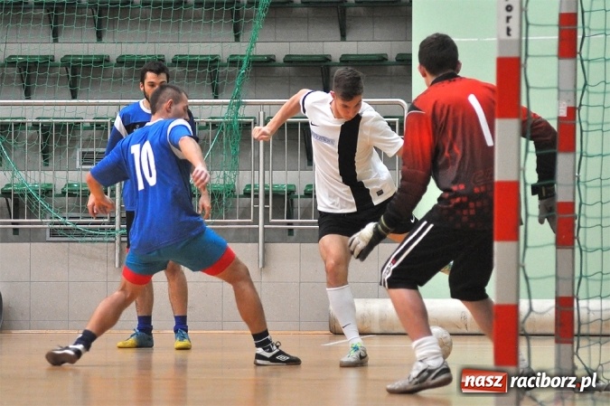 Zdjęcie w galerii na portalu naszraciborz.pl: Cukiernia, Mat-Bruk i Harpagany lepsze od rywali wiadomości z regionu