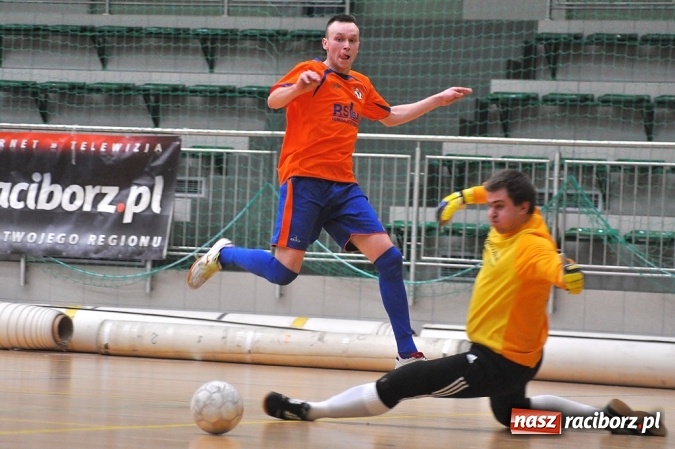 Zdjęcie w galerii na portalu naszraciborz.pl: Cukiernia, Mat-Bruk i Harpagany lepsze od rywali wiadomości z regionu