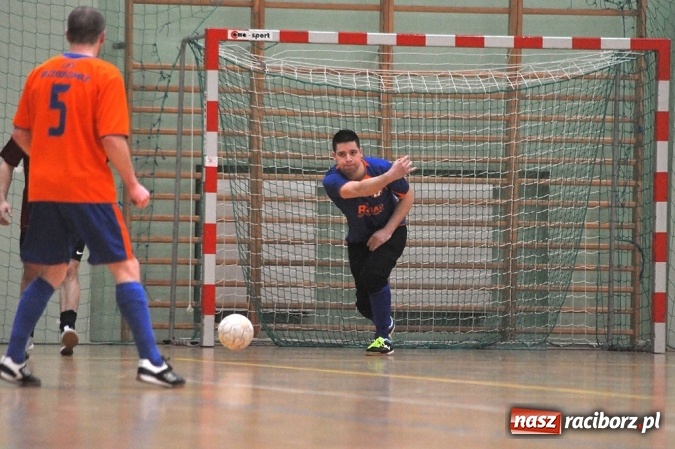 Zdjęcie w galerii na portalu naszraciborz.pl: Cukiernia, Mat-Bruk i Harpagany lepsze od rywali wiadomości z regionu