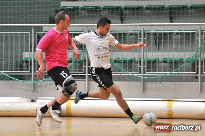 Zdjęcie w galerii na portalu naszraciborz.pl: Cukiernia, Mat-Bruk i Harpagany lepsze od rywali wiadomości z regionu