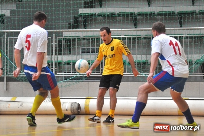 Zdjęcie w galerii na portalu naszraciborz.pl: Cukiernia, Mat-Bruk i Harpagany lepsze od rywali wiadomości z regionu