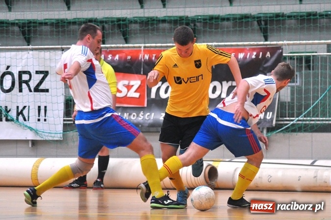 Zdjęcie w galerii na portalu naszraciborz.pl: Cukiernia, Mat-Bruk i Harpagany lepsze od rywali wiadomości z regionu