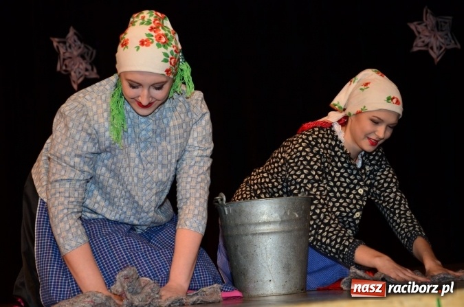 Zdjęcie w galerii na portalu naszraciborz.pl: Kochają to, co robią! Tancerze z Zawady Ks. zaprosili na koncert świąteczny  wiadomości z regionu