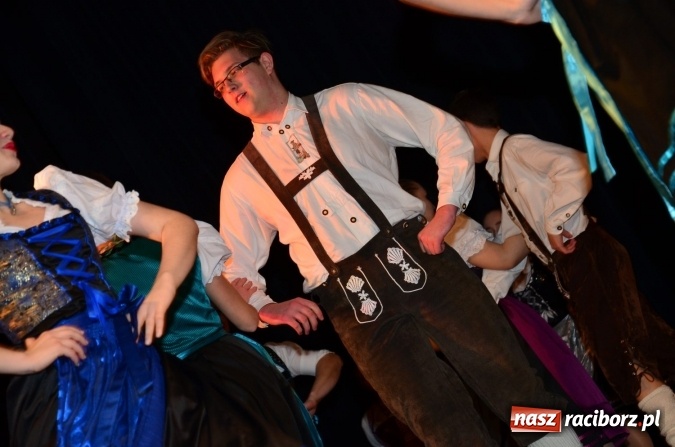 Zdjęcie w galerii na portalu naszraciborz.pl: Kochają to, co robią! Tancerze z Zawady Ks. zaprosili na koncert świąteczny  wiadomości z regionu