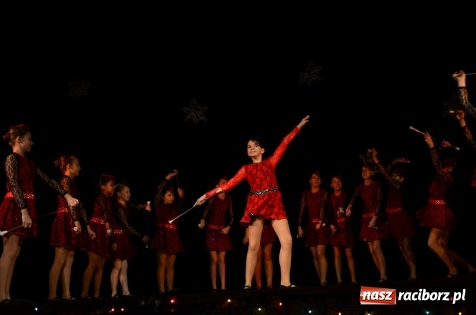 Zdjęcie w galerii na portalu naszraciborz.pl: Kochają to, co robią! Tancerze z Zawady Ks. zaprosili na koncert świąteczny  wiadomości z regionu