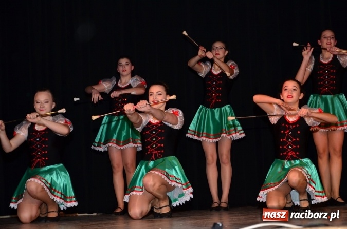 Zdjęcie w galerii na portalu naszraciborz.pl: Kochają to, co robią! Tancerze z Zawady Ks. zaprosili na koncert świąteczny  wiadomości z regionu