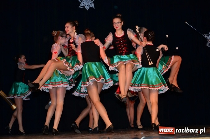 Zdjęcie w galerii na portalu naszraciborz.pl: Kochają to, co robią! Tancerze z Zawady Ks. zaprosili na koncert świąteczny  wiadomości z regionu