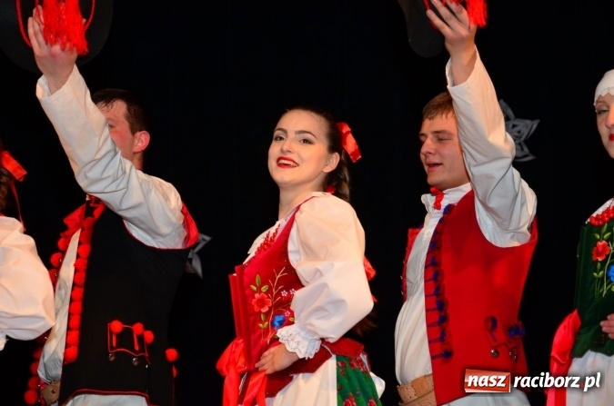 Zdjęcie w galerii na portalu naszraciborz.pl: Kochają to, co robią! Tancerze z Zawady Ks. zaprosili na koncert świąteczny  wiadomości z regionu